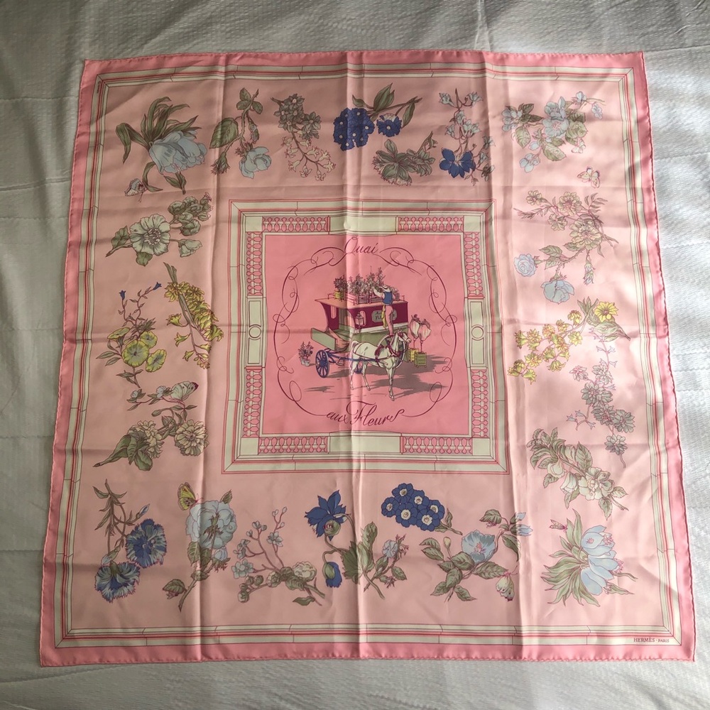 ✨Hermès “Quai Aux Fluers” silk scarf✨